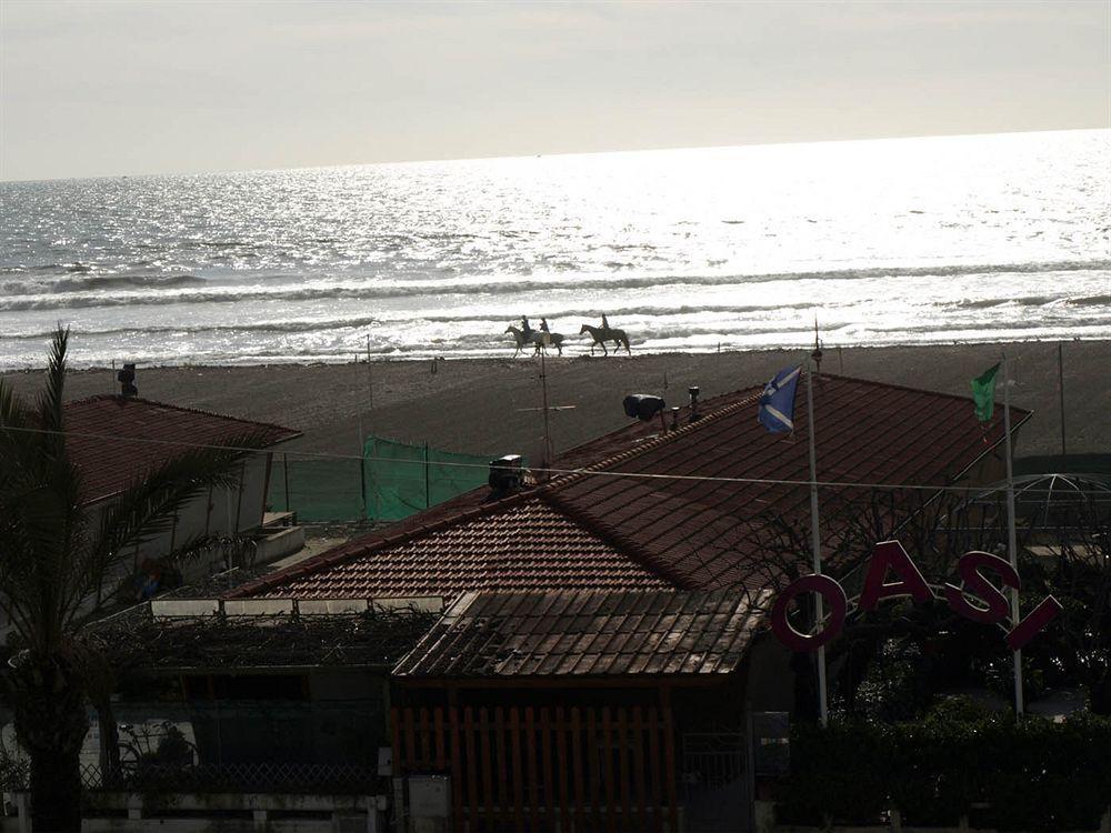 Hotel Lungomare Lido di Camaiore Exterior photo